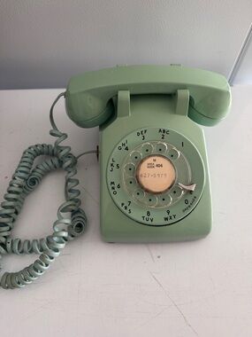Vintage Rotary Bell System Western Electric Desk Phone in Seafoam Green